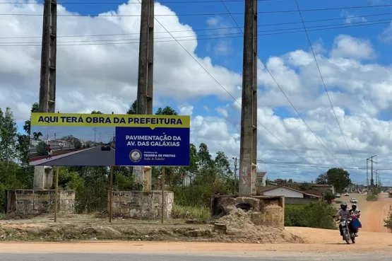 Asfalto da Avenida das Galáxias no bairro Bonadiman é confirmado pelo prefeito de Teixeira de Freitas