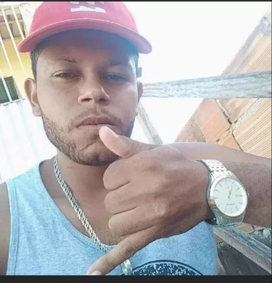 Homem baleado dentro de bar morre no hospital de Itabatã 