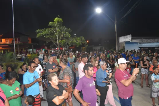 Prefeita Luciana Machado inaugura a Praça do Chafariz em Nova Viçosa