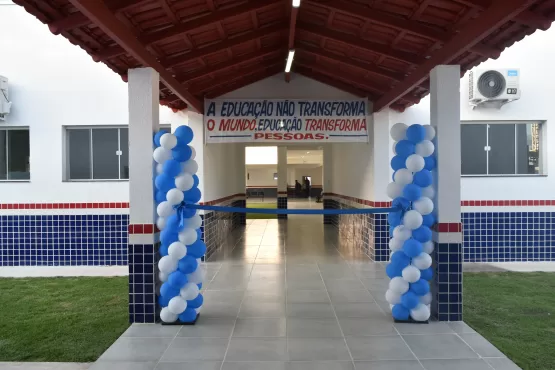 Prefeita Luciana Machado inaugura Escola Deolisano Rodrigues de Souza em Argolo