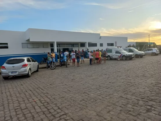 Cinco pessoas são baleadas por causa de discussão envolvendo política em Itamaraju. Autor foi preso