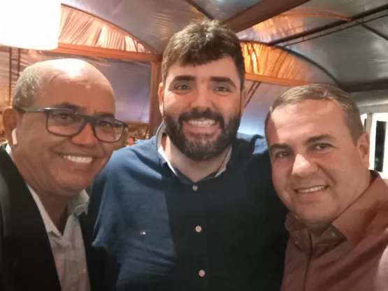 Rui, Jerônimo e Geraldo celebram vitória nas urnas com prefeitos e garantem fortalecer parceria