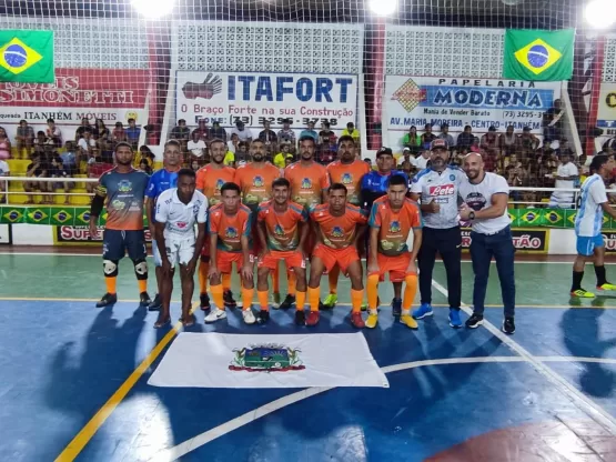 5º rodada da Copa Comércio lota Ginásio de Esportes de Itanhém