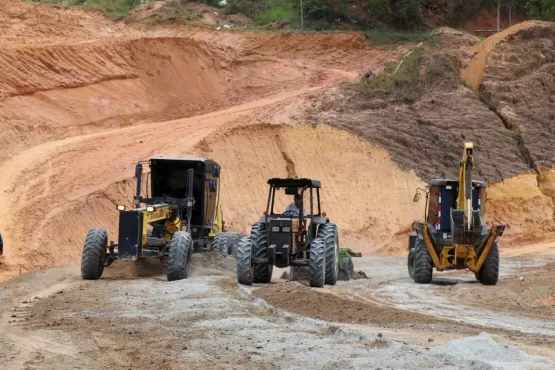 Obra de reconstrução da Ladeira do Colina Verde está em fase final