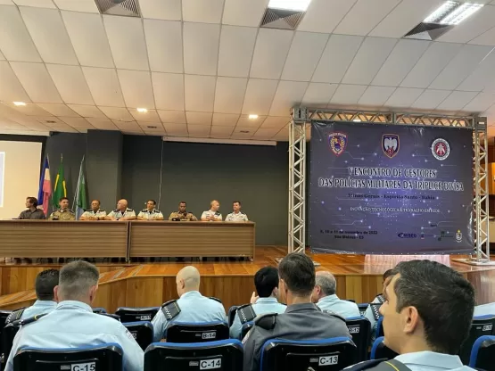COMANDANTES  DO EXTREMO SUL PARTICIPAM DO  V ENCONTRO DE GESTORES DAS POLÍCIAS MILITARES DA TRÍPLICE DIVISA