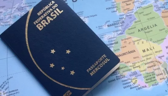 PF informa que suspenderá confecção de passaportes por falta de verba