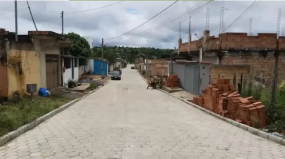 Pavimentação de 4 ruas tira moradores do isolamento em região do bairro Várzea Alegre em Itamaraju