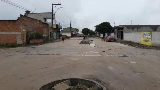 Prefeitura Municipal inicia obras de pavimentação da Avenida Rio Mucuri no bairro Triângulo Leal em Itabatã