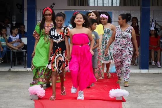 Escola Raquel de Queiroz comemora o  Mês da Consciência Negra