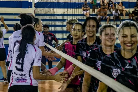 Teixeira de Freitas é campeã na final da LIVESB; veja fotos