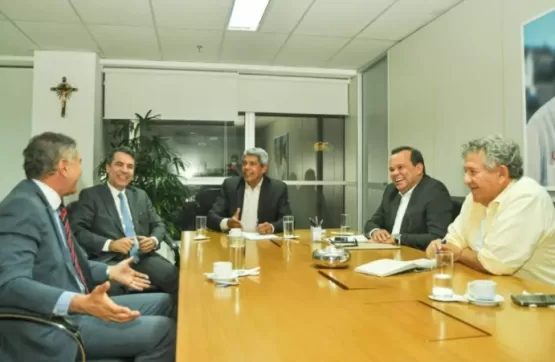 Em reunião com presidente do TCM, Jerônimo destaca importância da capacitação de gestores públicos