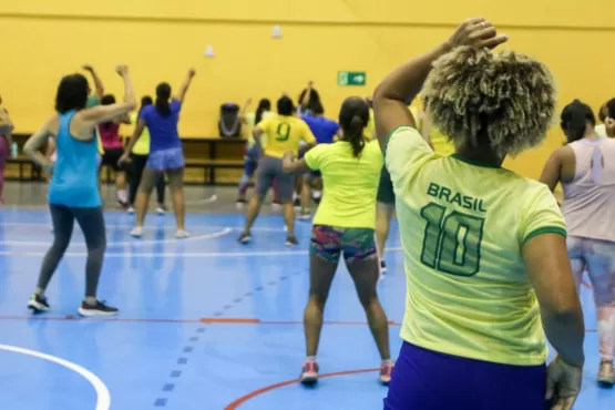 Teixeirenses relatam benefícios para a saúde em aulas de zumba