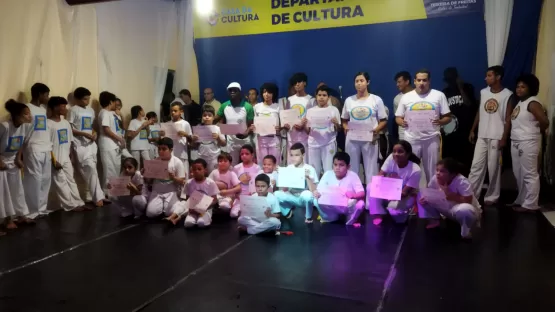 Apresentações culturais marcam a noite da Primeira Mostra Cultural 2022 de Teixeira de Freitas 