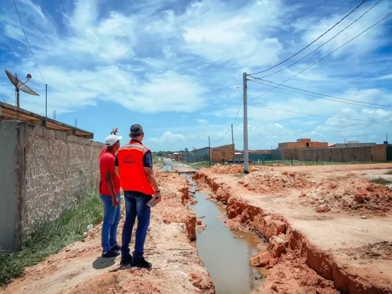 Prefeito Gilvan Produções se reúne com superintendente da Defesa Civil do Estado para avaliar e mapear os estragos provocados pelas fortes chuvas que atingiram o Município
