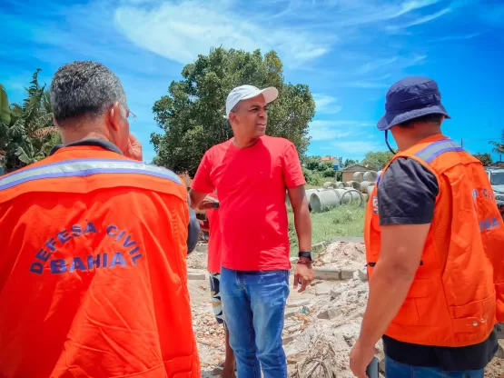 Prefeito Gilvan Produções se reúne com superintendente da Defesa Civil do Estado para avaliar e mapear os estragos provocados pelas fortes chuvas que atingiram o Município
