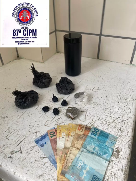 PM prende homem com cocaína e maconha dentro de carro em Teixeira de Freitas