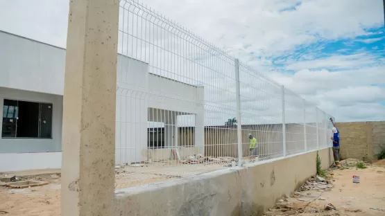 A Prefeitura Municipal de Itamaraju segue dando andamento ao maior pacote de obras na educação do município