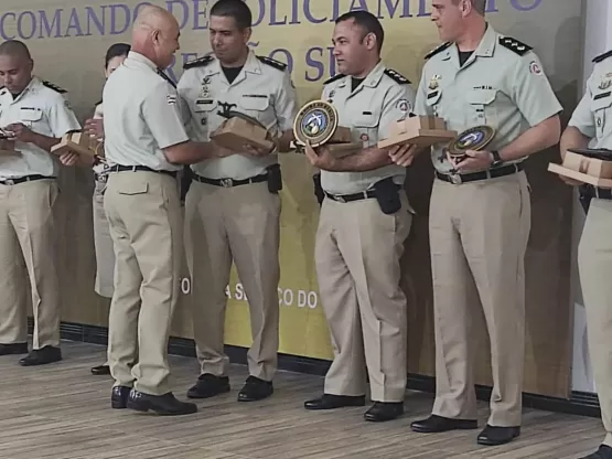 Comandante da 87ª CIPM recebe homenagem durante comemoração dos 20 anos do CPR-S