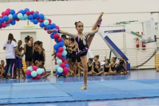 1ª Mostra de Ginástica Rítmica emociona teixeirenses durante estreia; veja fotos