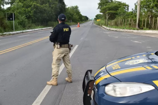 Veículo roubado em Salvador é recuperado pela PRF em Porto Seguro