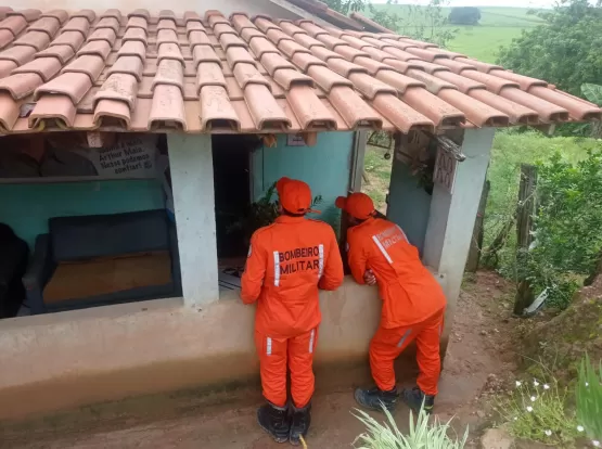 Prefeitura, Defesa Civil e Bombeiros seguem atuando nas áreas mais afetadas pelas chuvas em Medeiros Neto