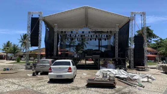 Preparativos finais para a festa do réveillon 2023 em Prado