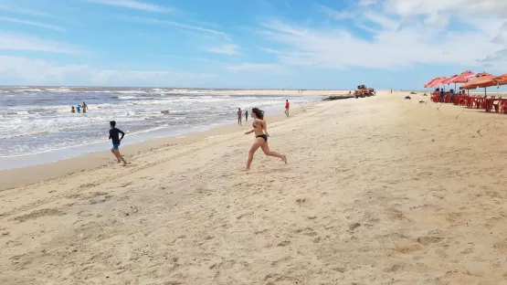 Vai começar o Festival da Virada 2023 na Arena Praia da Barra em Mucuri