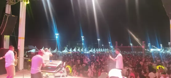 Com show pirotécnico e iluminação especial, o Festival da Virada 2023 em Mucuri foi emocionante