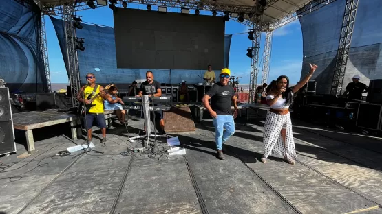 Festival da Virada 2023: artistas locais encerram as comemorações na Arena Praia da Barra em Mucuri