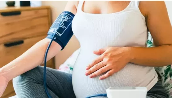 Pressão baixa na gravidez: quais são os sintomas e o que fazer