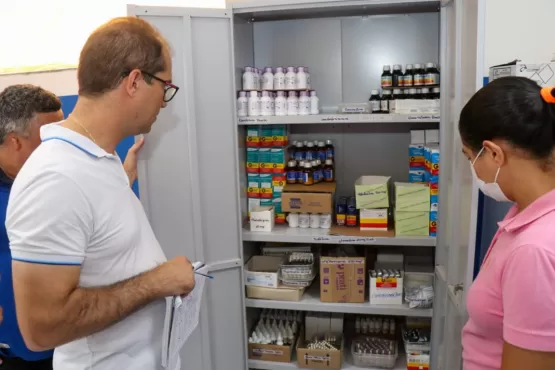 Prefeito Dr. Marcelo Belitardo visita postos de saúde de Teixeira de Freitas