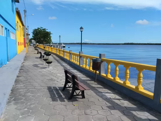 Prefeito Sílvio Ramalho inaugura o Calçadão do Pôr do Sol em Caravelas