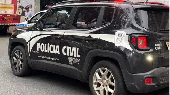 Amante quebra os pés ao pular de 2º andar para fugir de marido que flagrou traição