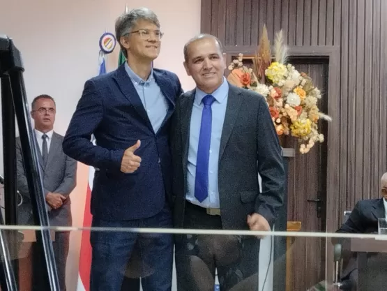 Prefeito Marcelo Belitardo participa da posse do novo presidente da Câmara de Vereadores de Teixeira de Freitas