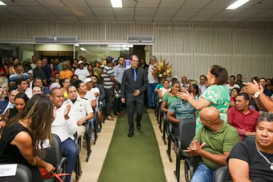 Prefeito Marcelo Belitardo participa da posse do novo presidente da Câmara de Vereadores de Teixeira de Freitas