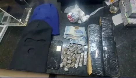 Trio é preso por Policiais da 7ª CIPM com drogas em Itabela