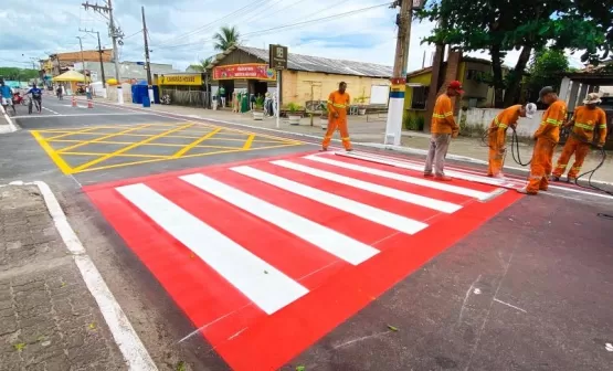 Trechos com asfaltamento já concluídos começam a receber sinalização horizontal em Mucuri