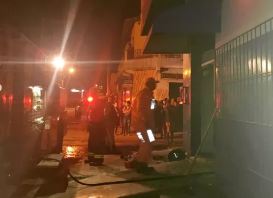 Supermercado é atingido por incêndio no Liberdade II em Teixeira de Freitas
