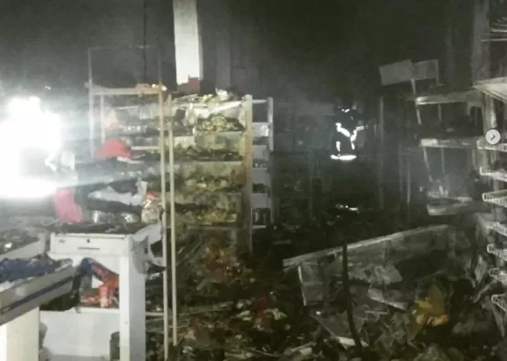 Supermercado é atingido por incêndio no Liberdade II em Teixeira de Freitas