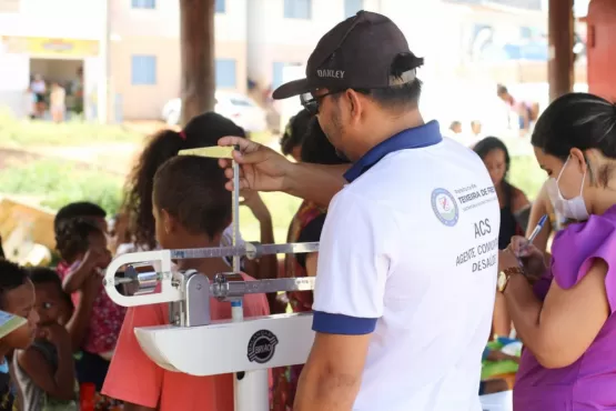 Atenção Básica promove ação para controle de verminoses infantis no Residencial Santos Guimarães