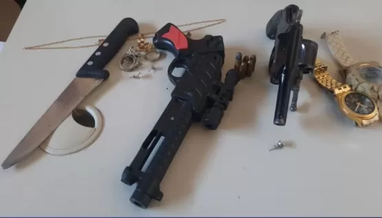 Policiais da 7ª CIPM apreendem arma de fogo em Itagimirim e impedem roubos