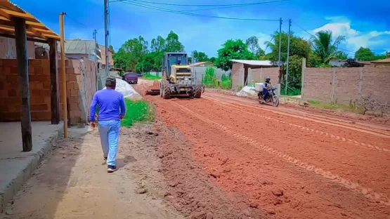 Prefeitura de Prado intensifica ações de recuperação de estradas em Cumuruxatiba