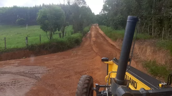 Prefeitura realiza o patrolamento em estradas da Zona Rural de Teixeira de Freitas