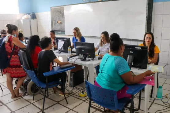 Secretaria Municipal de Assistência Social faz mutirão do Auxílio Brasil para moradores de Teixeira de Freitas