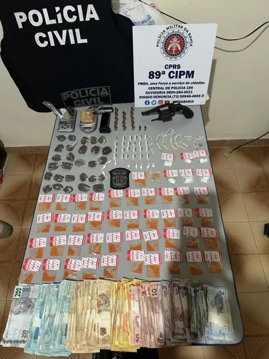 Operação Conjunta da Policia Civil e Policia Militar prende traficantes e apreende carro roubado, drogas e arma em Posto da Mata