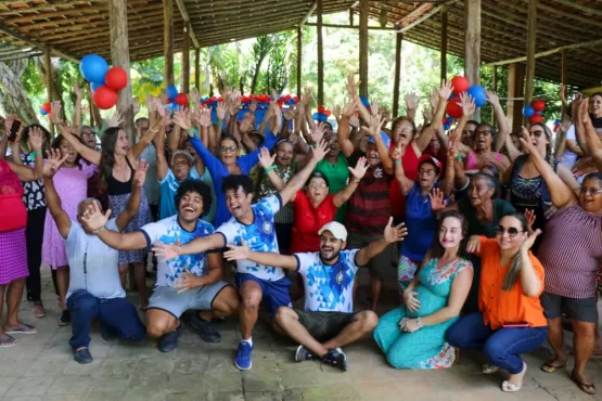 Colônia de Férias: Secretaria de Assistência Social, por meio dos CRAS, oferece diversão aos idosos na Fazenda Cascata