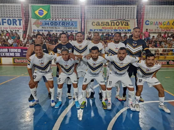 Grandes jogos marcaram semifinais da Copa Comércio de Futsal em Itanhém