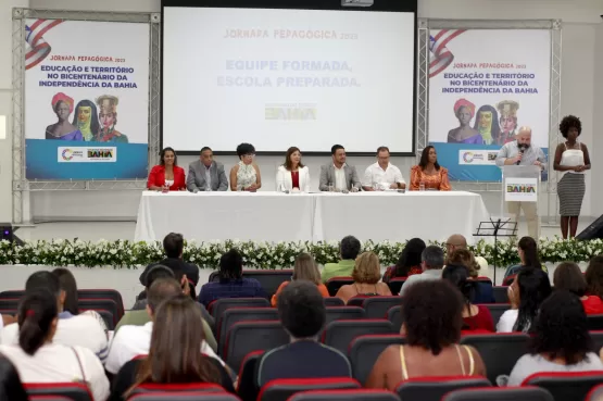 Abertura da Jornada pedagógica reúne 52 mil trabalhadores da Educação em encontro com transmissão ao vivo para toda a Bahia