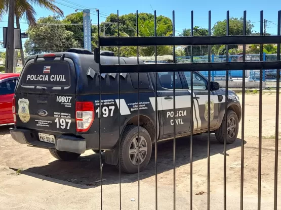 Crueldade- Vídeos mostram homem arremessando gato até a morte na cidad do Prado 