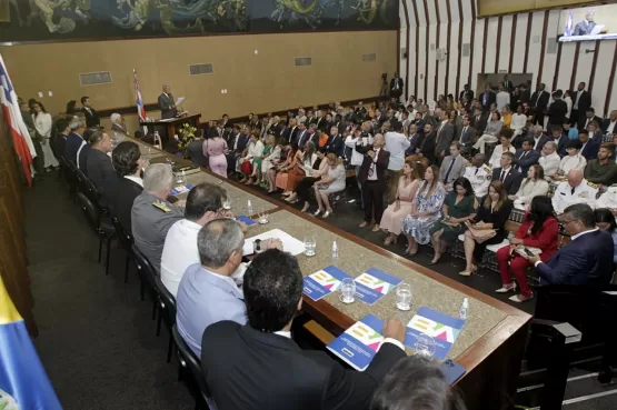 Governador Jerônimo Rodrigues leva mensagem de união para os parlamentares, em abertura dos trabalhos da Alba  